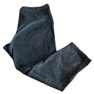 EUC Old Navy Go-Dry Crop Leggings